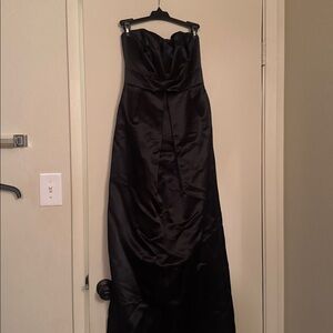 Elegant Black Strapless Gown